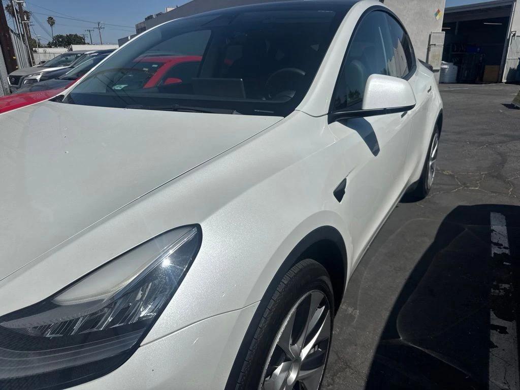 tesla model y 2022 7SAYGDEE1NF504370 image tesla model y 2022 7SAYGDEE1NF504370 image